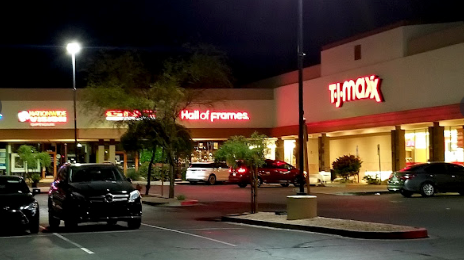 Scottsdale Retail Center Inks $45.8M Refi