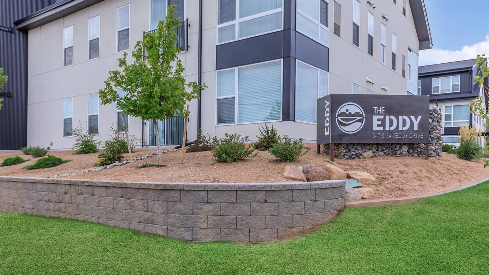 Four Points Scores Refis on Two Grand Junction Rental Assets