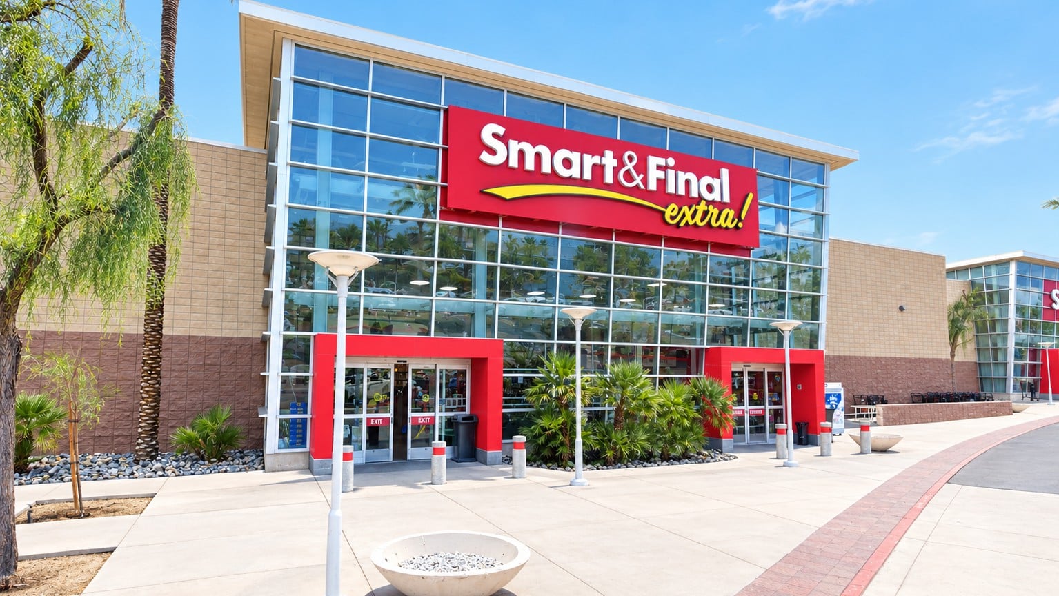 Slatt Capital Arranges Life Company Refi for Palm Springs Retail