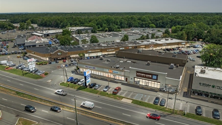 Well-Leased Retail Center Trades Along U.S. 22 in NJ
