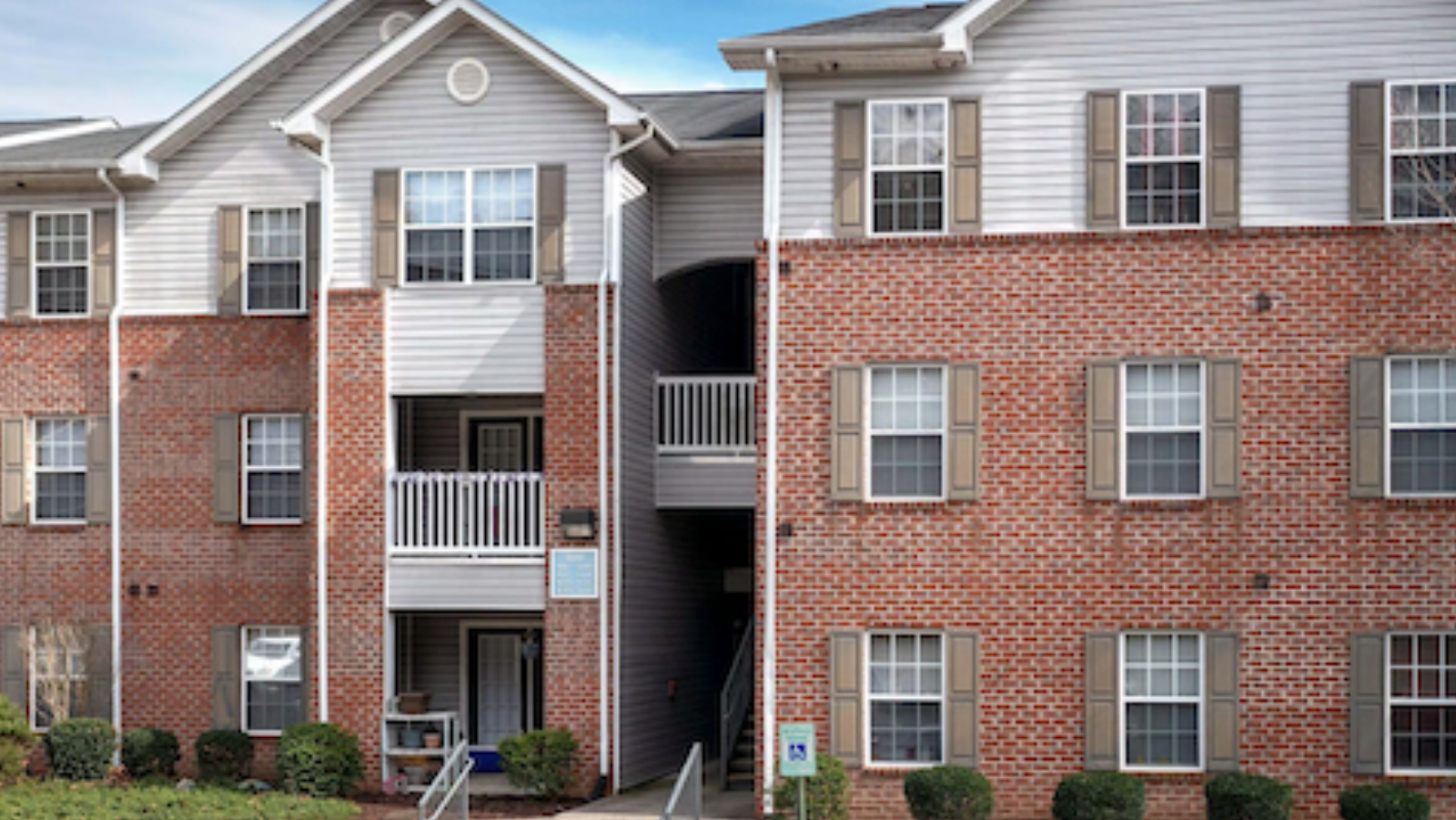 Investor Duo Acquires Two Tennessee LIHTC Apartment Assets